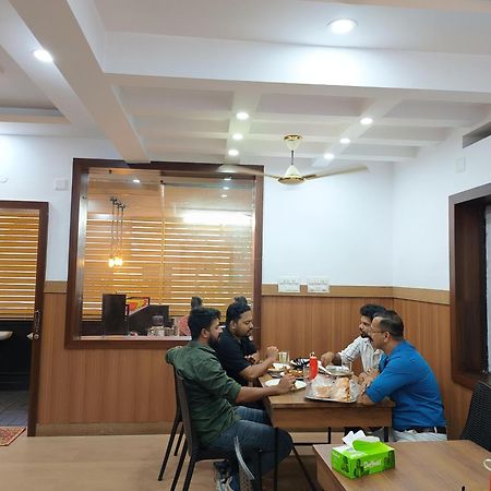 Blue Bell Cochin Airport Hotel Nedumbassery Exteriér fotografie